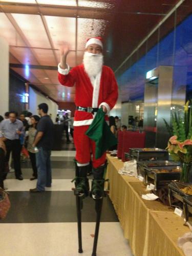 525997_10151371261424459_1001317887_n